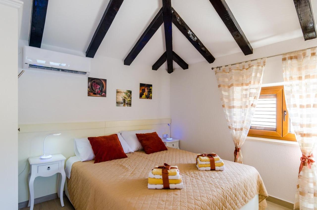 Apartments Melany 슬라노 외부 사진